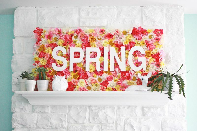 spring crafts floral sign that reads Spring