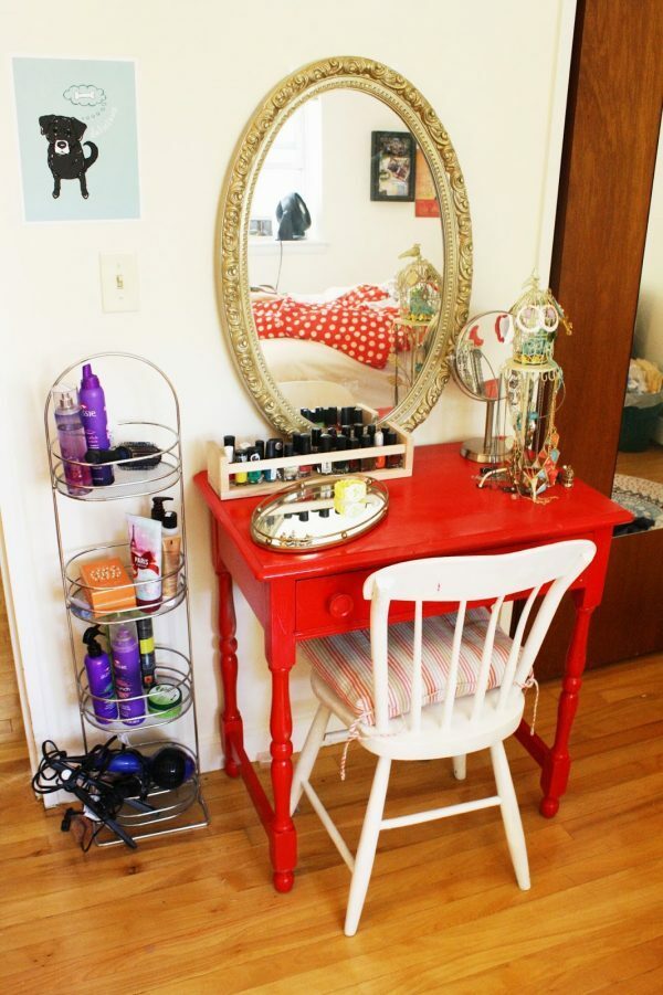 8 Easy DIY Makeup Vanity Ideas You Cannot Miss - Balancing ...