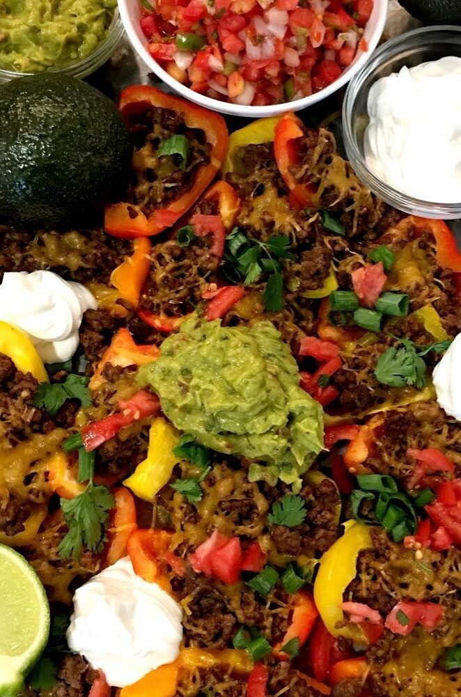 Low carb keto nachos. These bell pepper nachos are the perfect keto snack recipe. Try these low carb keto nachos that you will actually crave. Pinning for later!