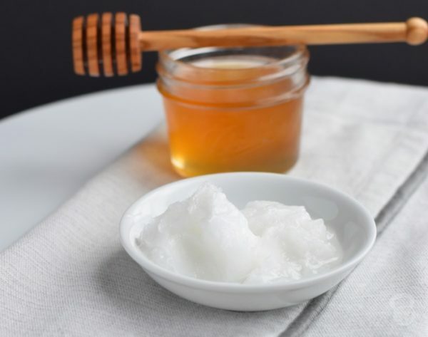 Coconut and honey DIY face mask for glowing skin.