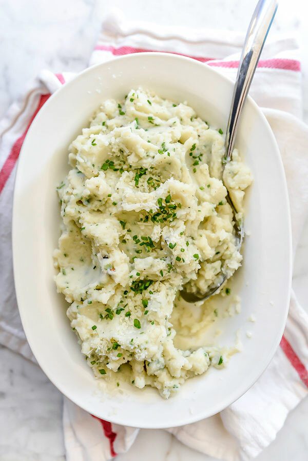 Delicious Keto side dishes that are low carb and easy to make. These keto recipe sides are perfect for Thanksgiving and other holiday dinners!