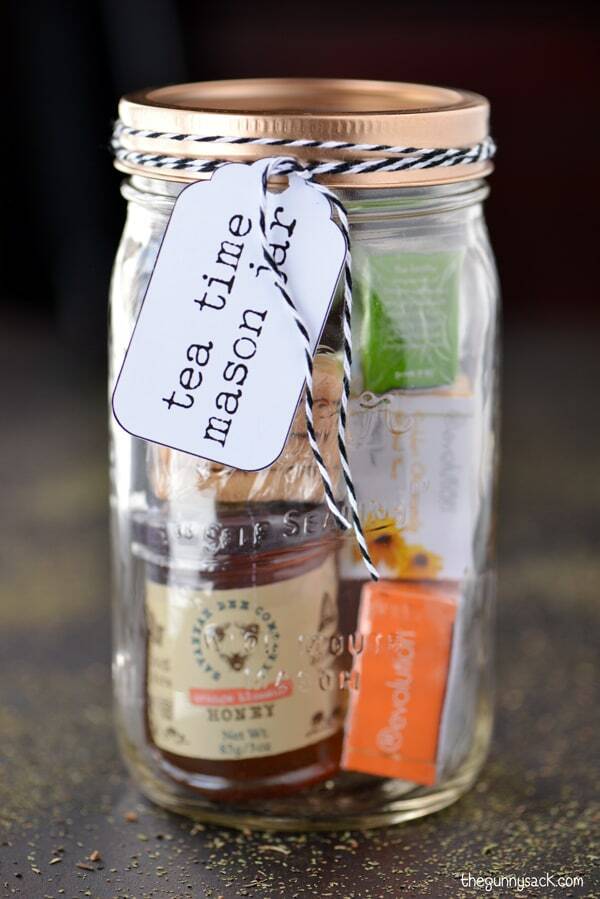 DIY Mason Jar Gift Ideas. 23 Gifts in a jar ideas that everyone will love.