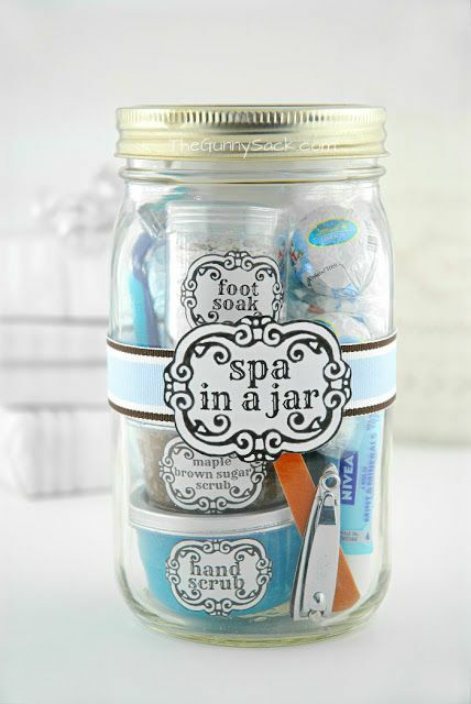 DIY Mason Jar Gift Ideas. 23 Gifts in a jar ideas that everyone will love.