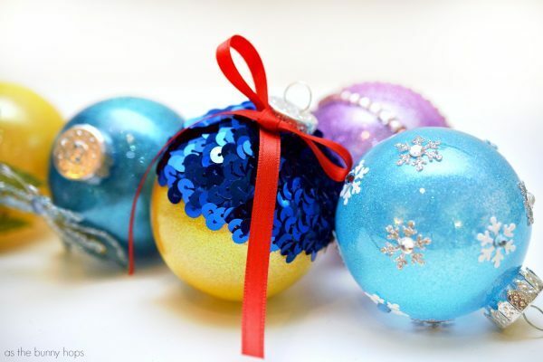 DIY Christmas Tree Ornaments