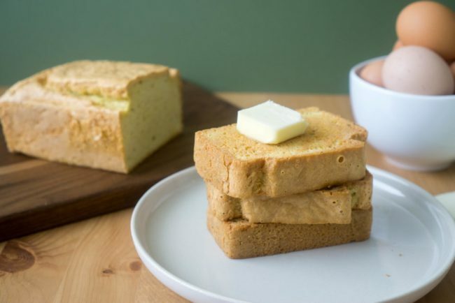 Easy low carb keto bread recipes. The 90 second keto bread is so easy to make!