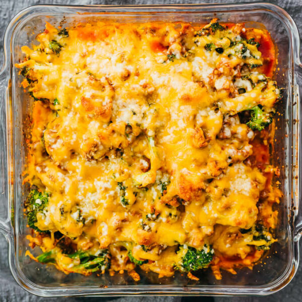 Easy keto casserole recipes. The keto Mexican casserole is my favorite. Add these low carb casserole recipes to your keto meal plan.