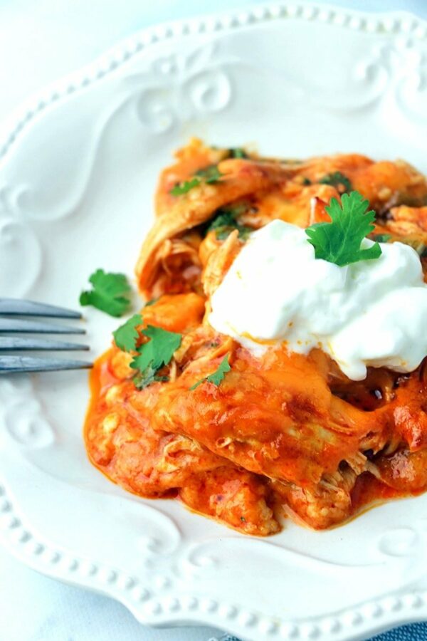 Easy keto casserole recipes. The keto Mexican casserole is my favorite. Add these low carb casserole recipes to your keto meal plan.